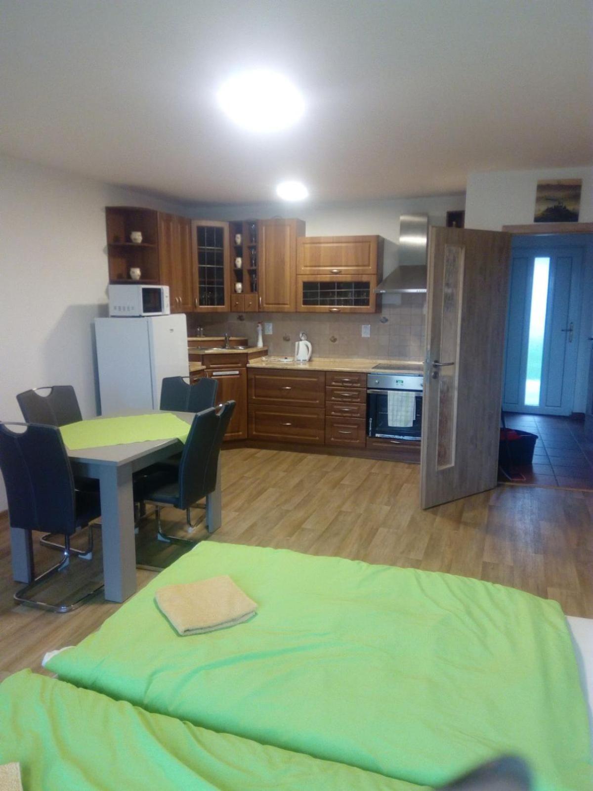 Apartman Pritluky - Zdenek Bukovsky Экстерьер фото
