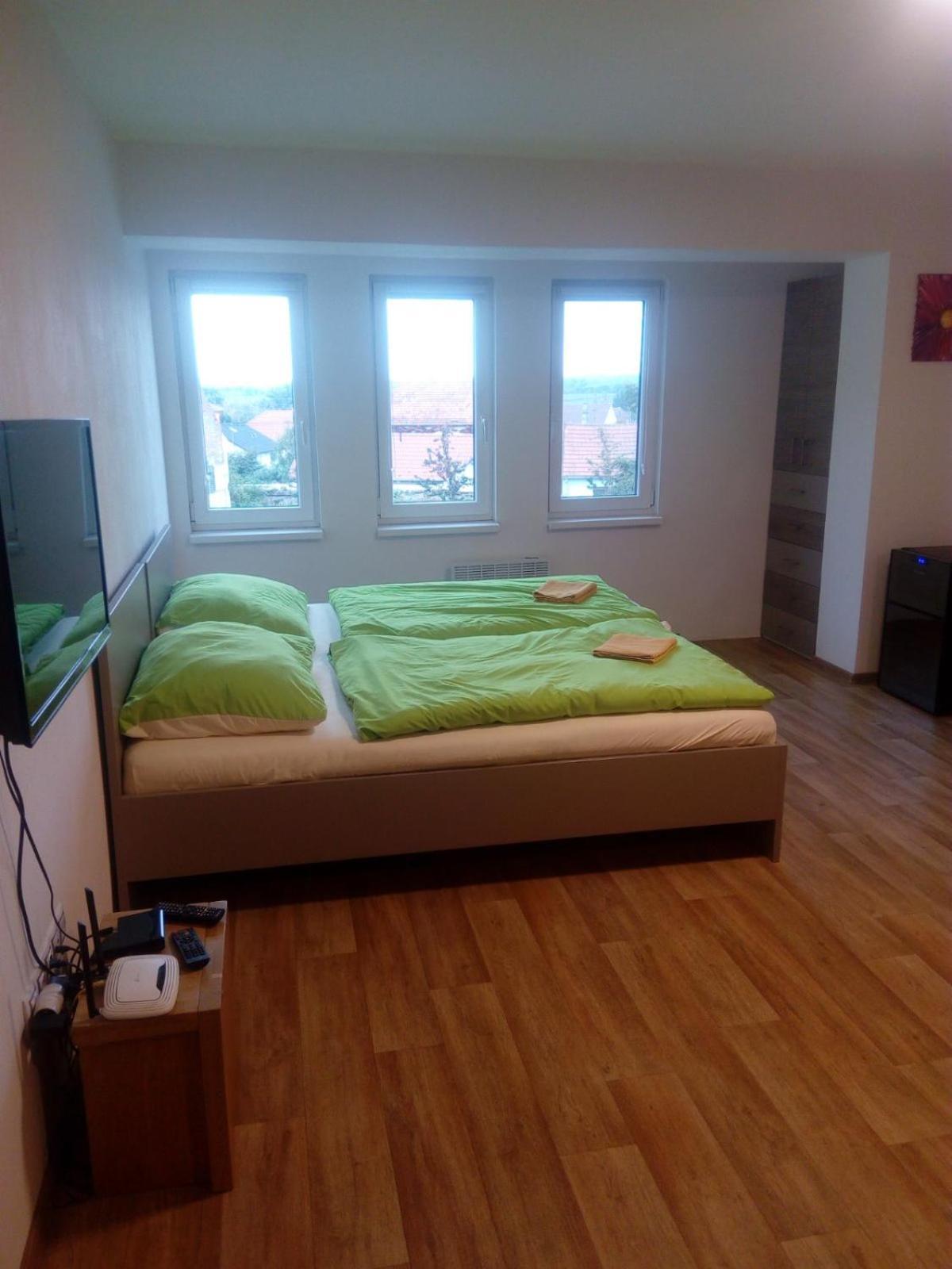 Apartman Pritluky - Zdenek Bukovsky Экстерьер фото